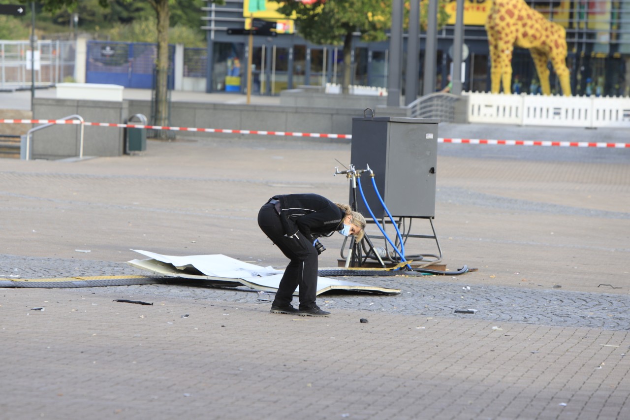 Centro Oberhausen: Die Polizei ermittelt nach zwei Geldautomaten-Sprengungen.