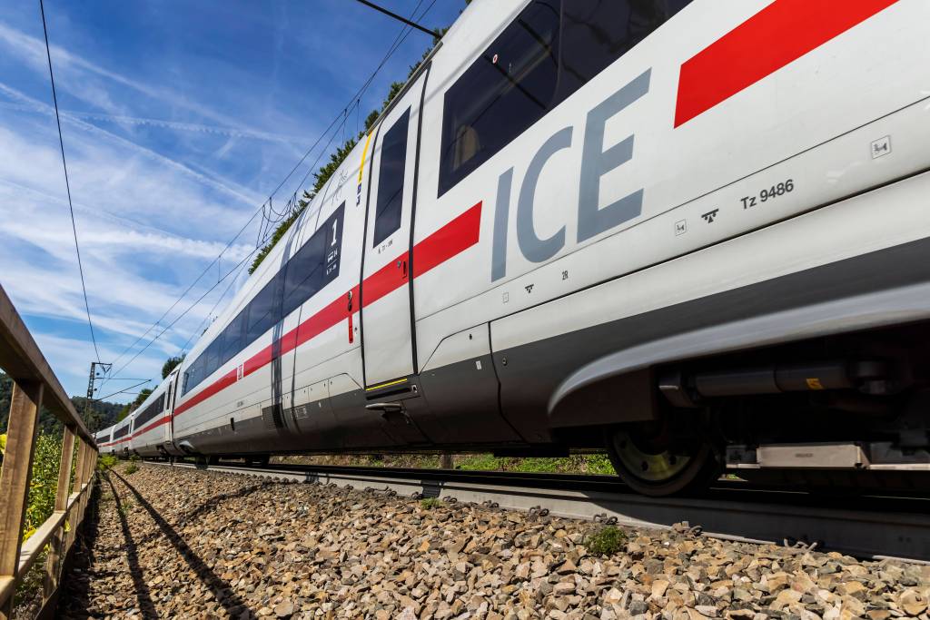 Deutsche-Bahn-ICE
