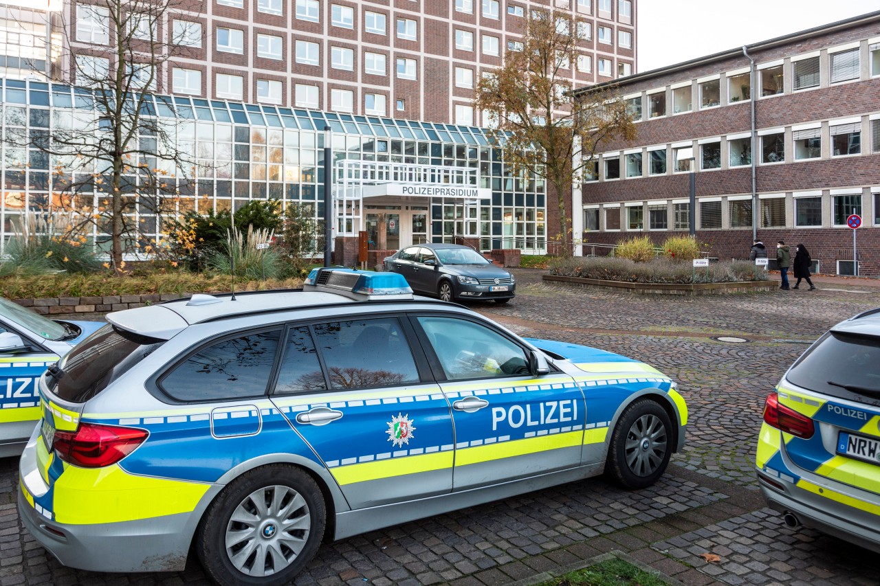 In Dortmund ermittelt die Polizei nachdem ein 27-Jähriger mit gefährlichen Stichwunden gefunden wurde. (Symbolbild) 