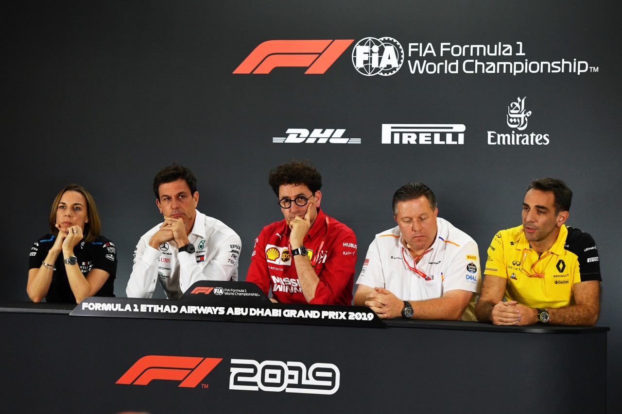 In der Formel 1 sorgt Mattia Binotto (r., neben Toto Wolff) für Fassungslosigkeit. 