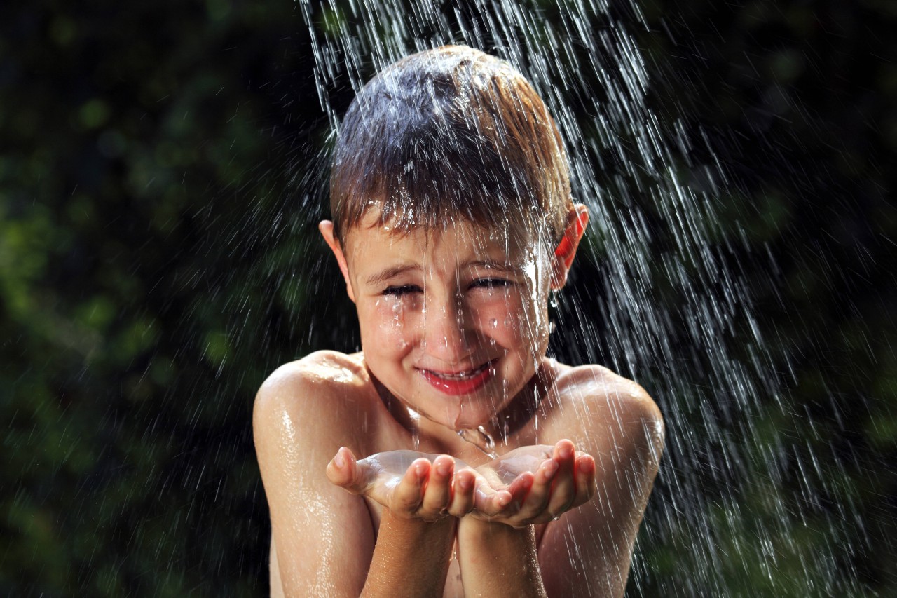 In Gelsenkirchen müssen Kinder nach dem Sport jetzt kalt duschen. (Symbolbild)