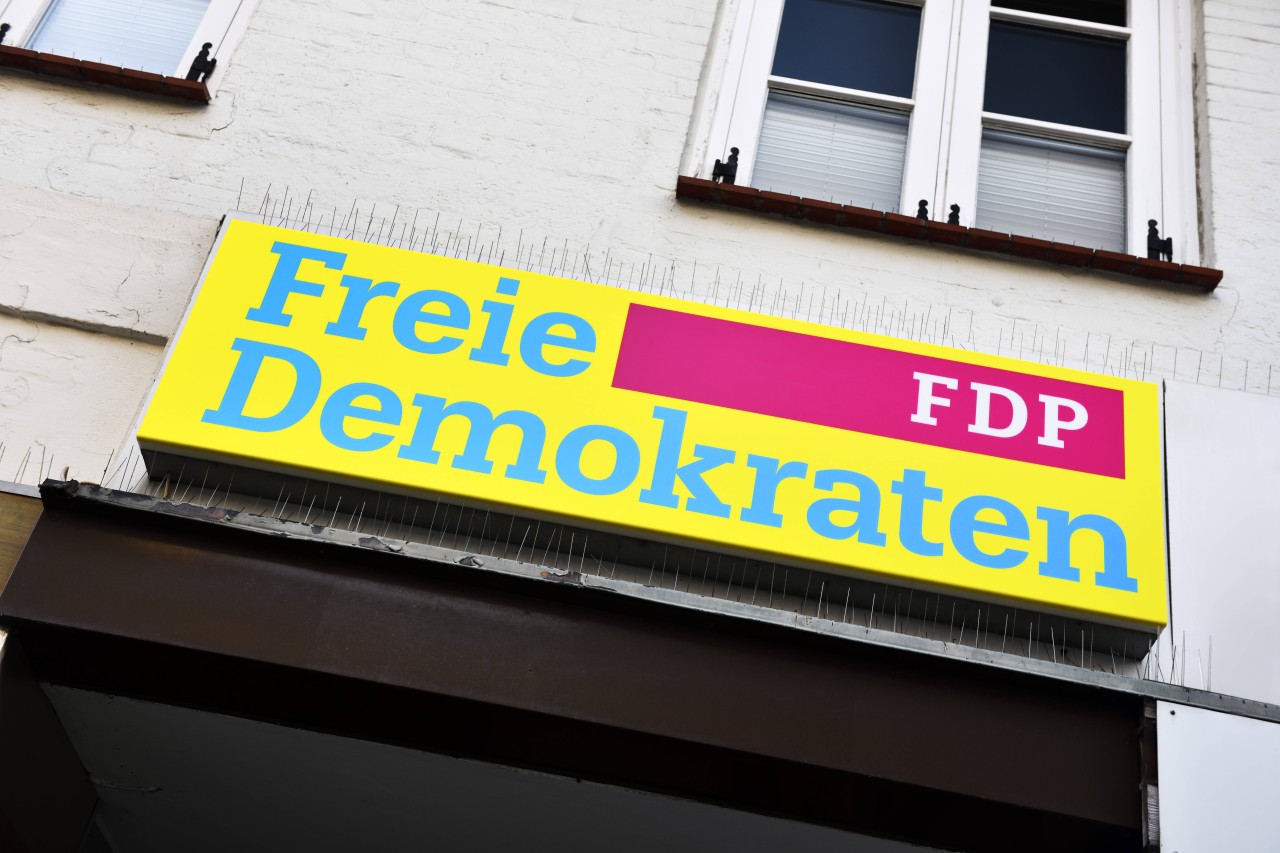 In Mülheim sorgt die Außenwerbung des FDP-Büros für Unmut. (Symbolbild)