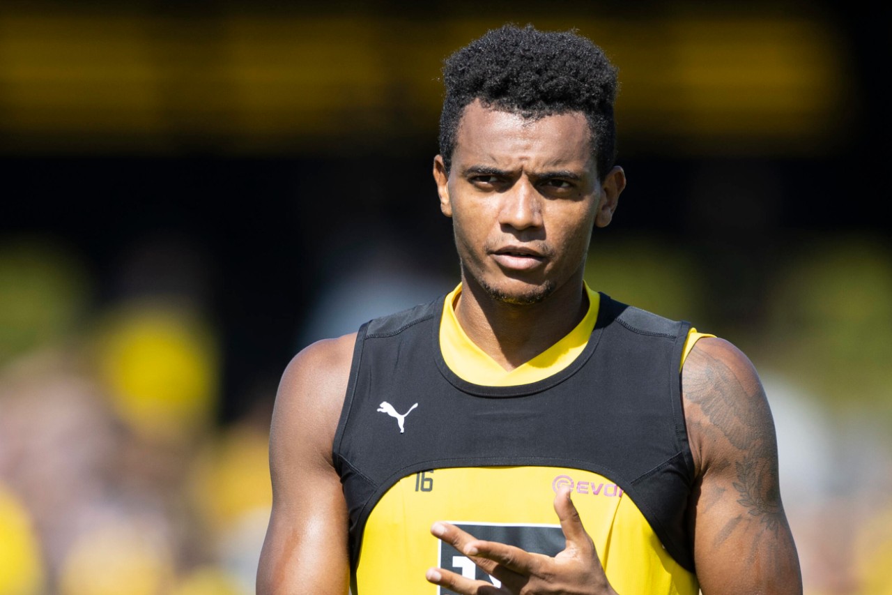 Borussia Dortmund arbeitet weiter am Verkauf von Manuel Akanji.
