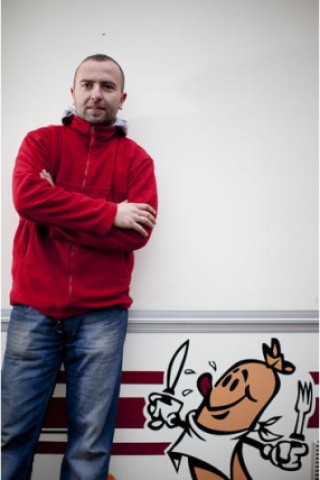 Murat Özyurt, Imbissbesitzer, liebt Curry-Wurst, isst aber keine.