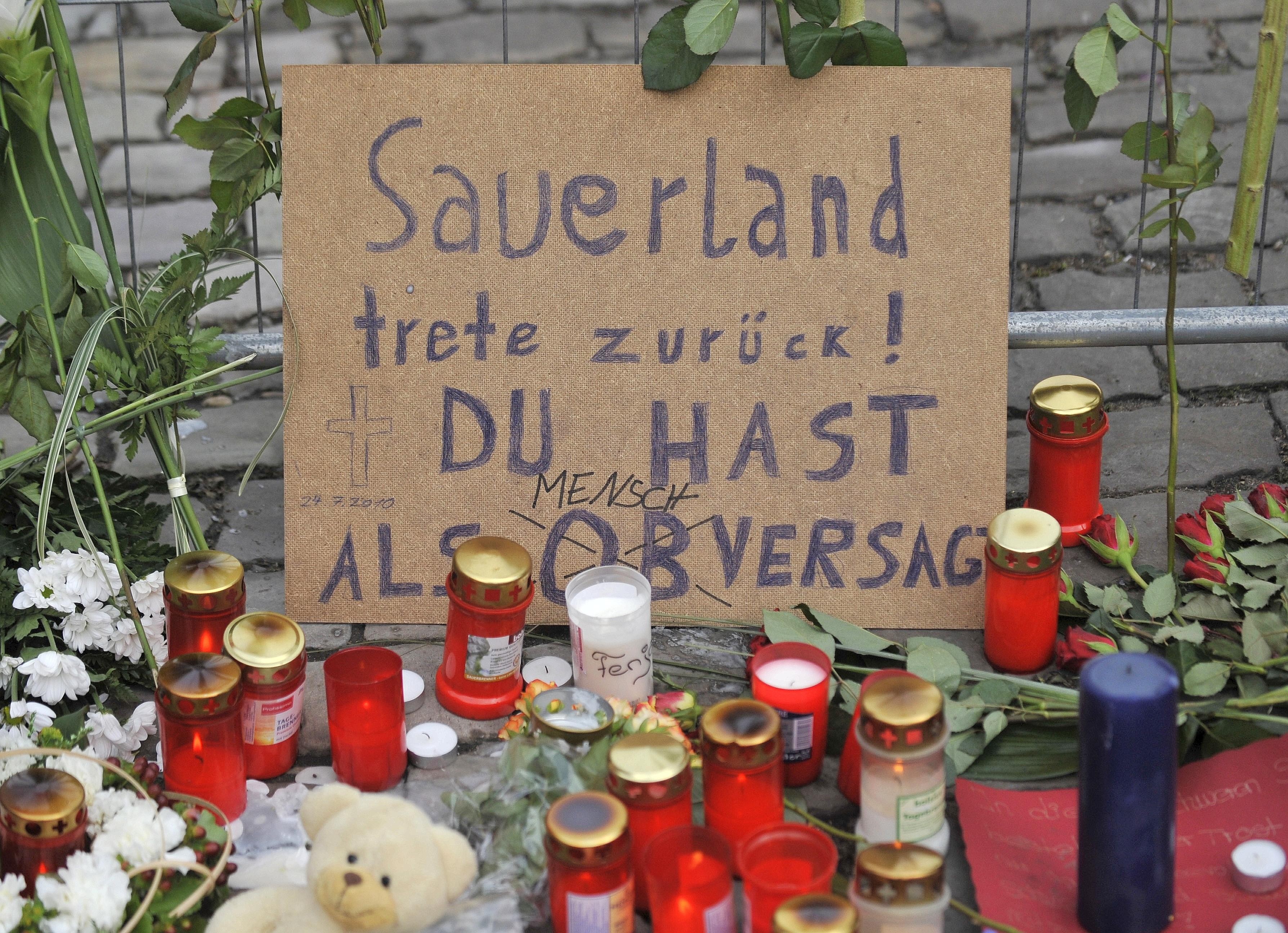 Mittlerweile gibt es sogar Morddrohungen gegen den Oberbürgermeister.