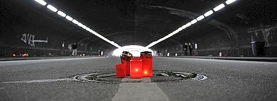 33187679--543x199.jpg