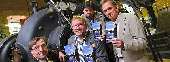 33294668--543x199.jpg