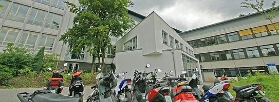 34008011-257--543x199.jpg