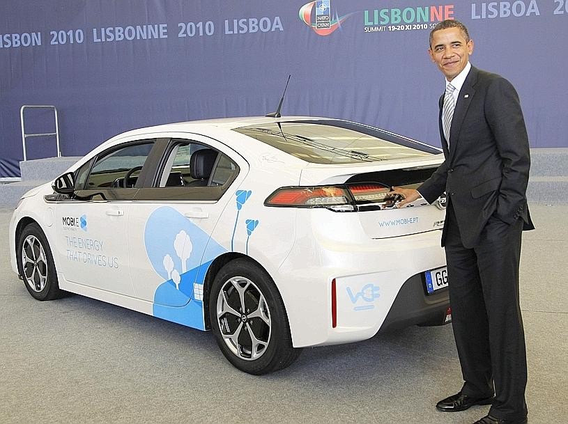 Auch US-Präsident Barack Obama hat Opels Hoffnungsträger schon begutachtet. (Foto: ap)