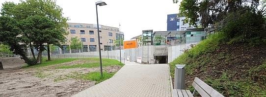 40486520--543x199.jpg