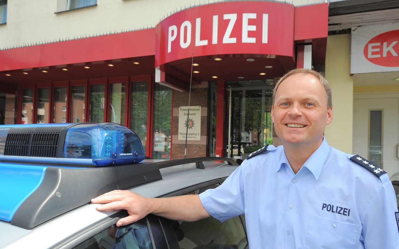 Der erste Polizeihauptkommissar (EPHK) Detlef Rath ist der neue Leiter der Wache Nord in der Münsterstraße. Er ist damit für die Dortmunder Nordstadt zuständig. Foto: Franz Luthe
