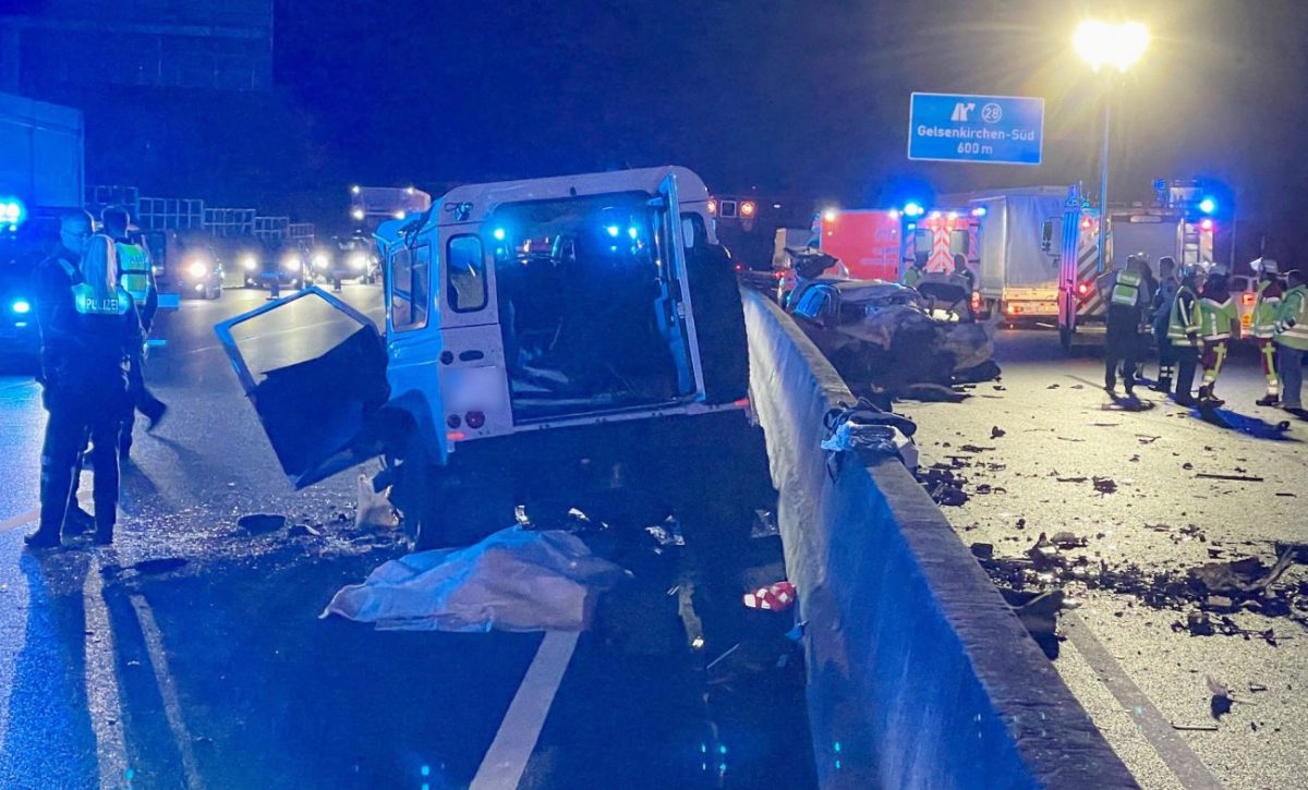 Geisterfahrerin auf A40 bei Bochum reißt Familienvater mit in den Tod