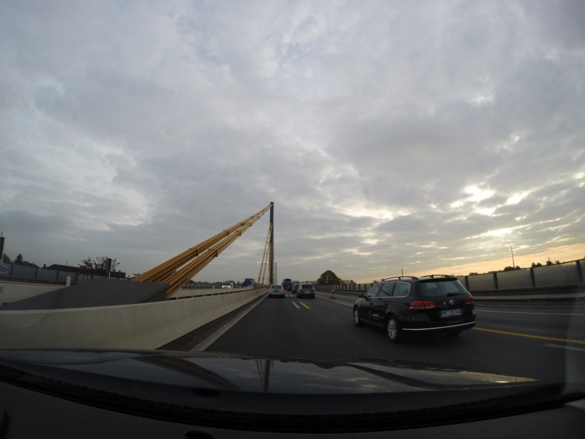 A40-Rheinbrücke-Duisburg-Neuenkamp