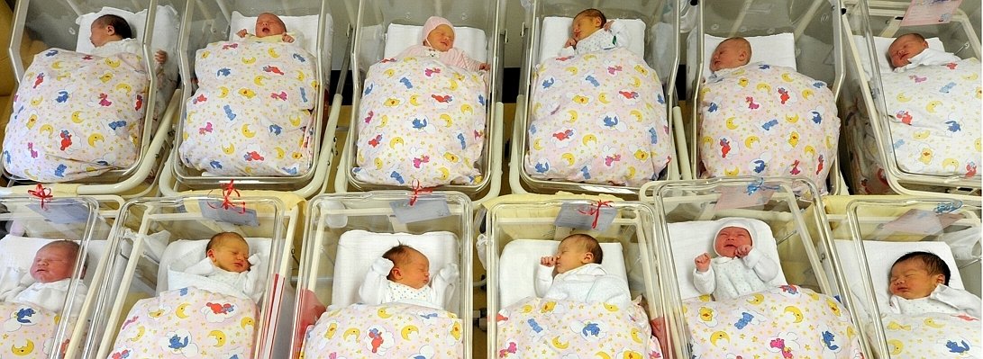 Babys auf der Neugeborenenstation-kA2H--656x240@DERWESTEN.jpg