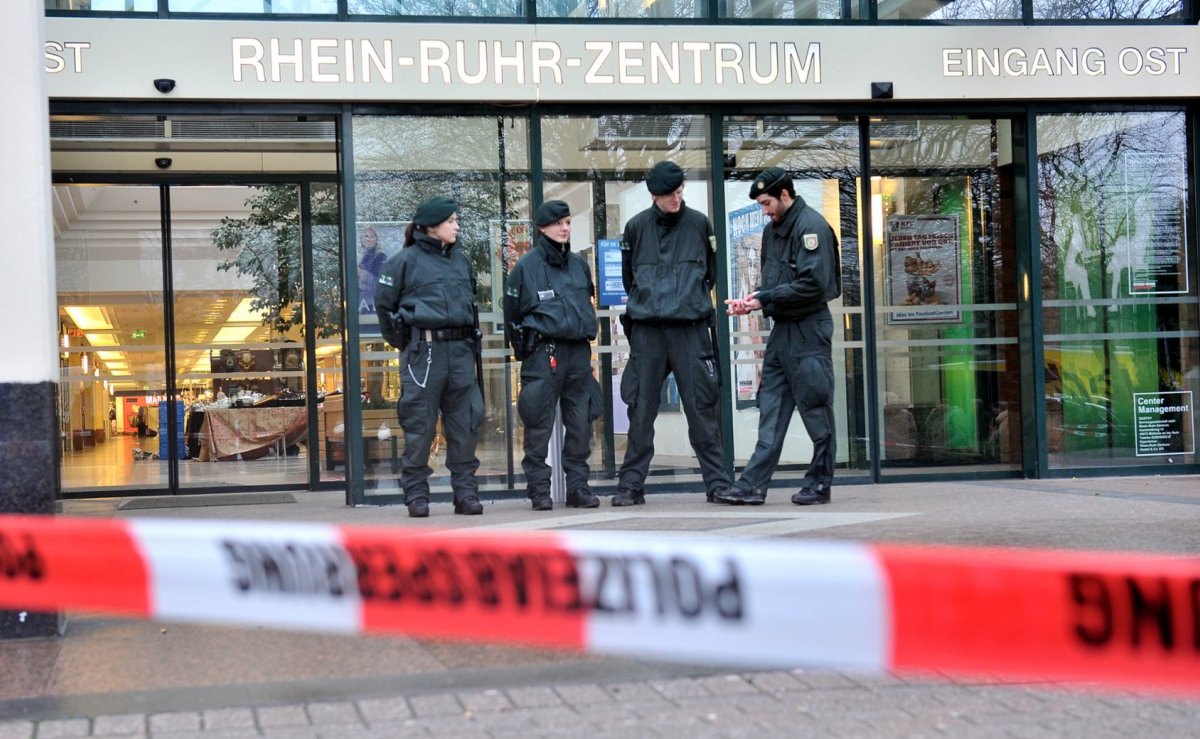 Bombendrohung_RRZ_Rheinruhrzentrum_Mülheim.JPG