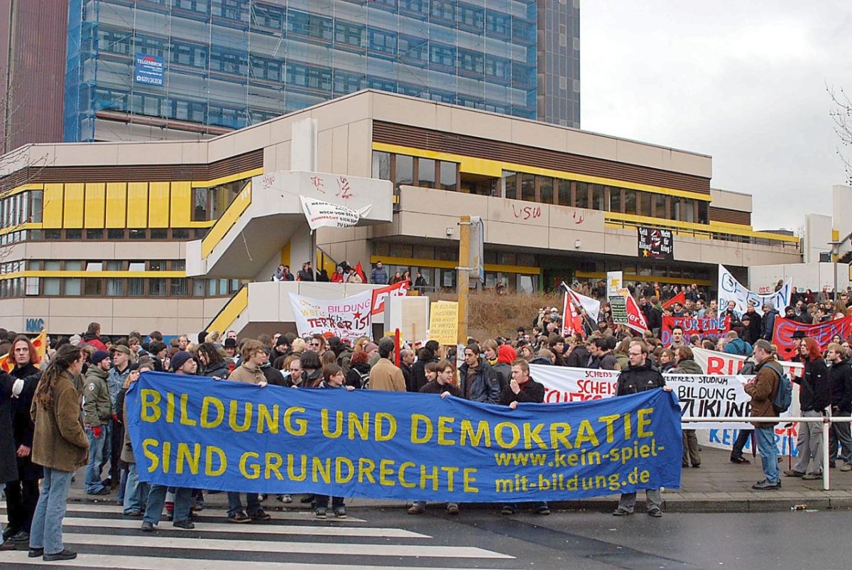 Demo gegen Studiengebühren.jpg