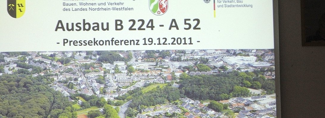 Eine Pressekonferenz zum geplanten Umbau--656x240.jpg