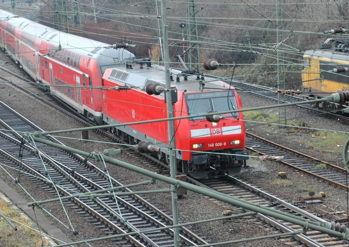Emmerich Bahnhof RE 5_0.jpg