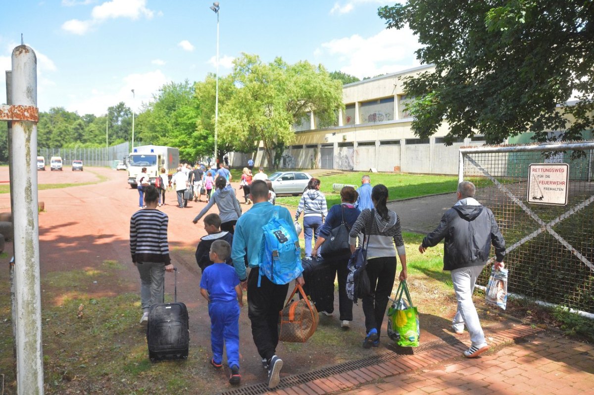 Flüchtlinge kommen in Rentfort an.jpg
