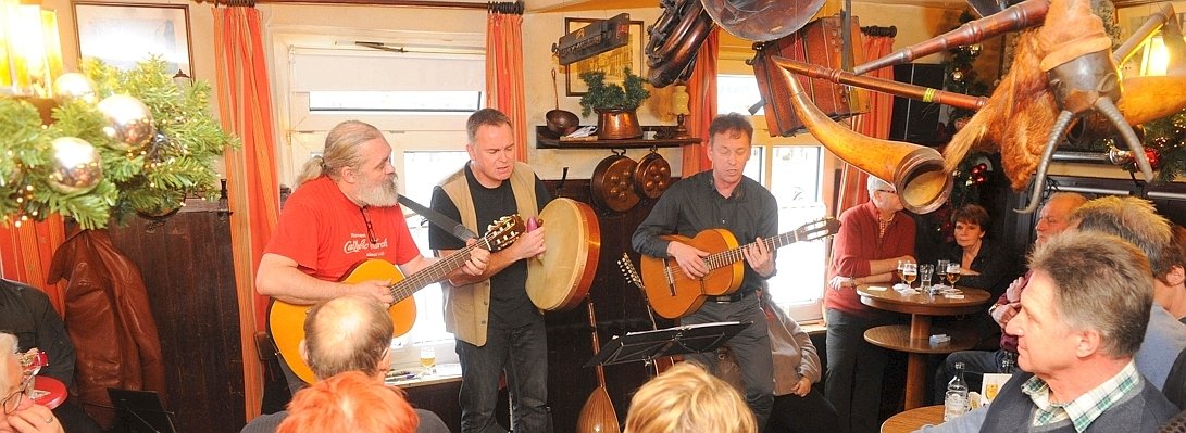 Folk am Fierten in der_0-kkg--656x240@DERWESTEN.jpg