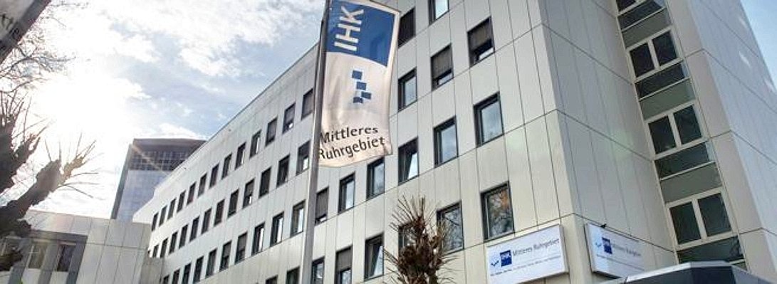 IHK in Bochum--656x240.jpg