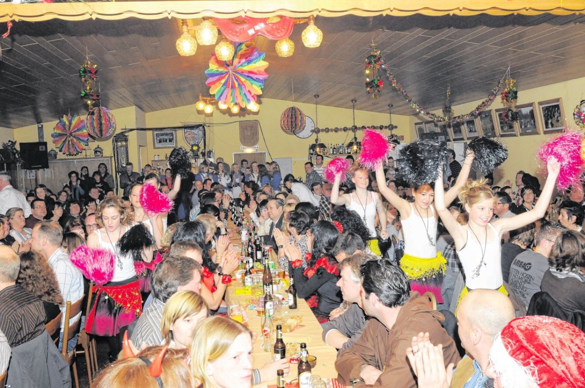 Millinger Büttenabend Saal Jonkhans.jpg
