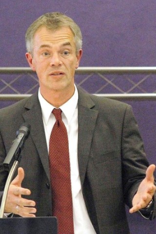 NRW muss mehr für die bessere Luft in den Innenstädten tun - noch mehr: NRW-Umweltminister Johannes Remmel (Grüne) (Foto: Hanusch / WAZ FotoPool)