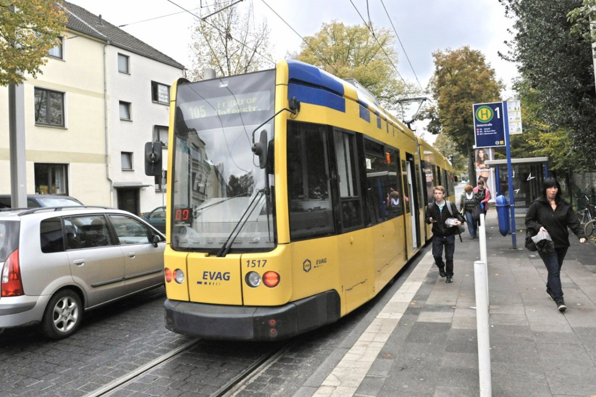 Straßenbahn Linie 105 Oberhausen Essen.jpg