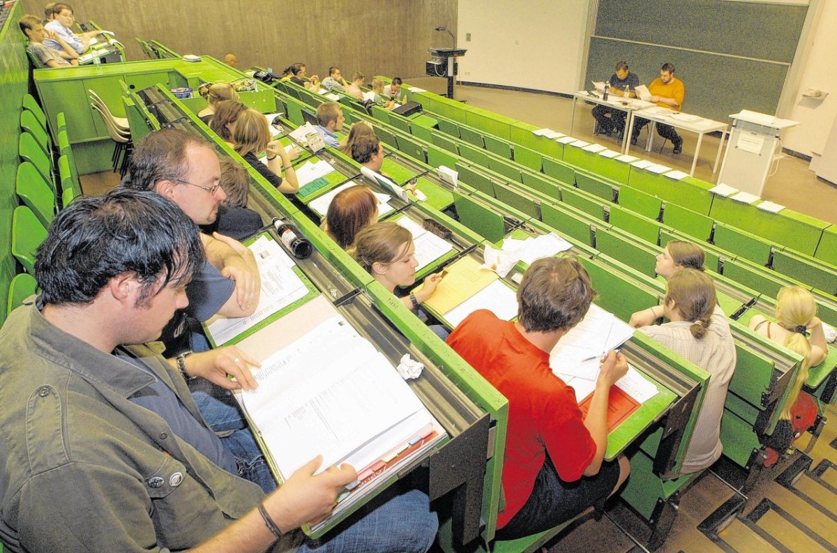 Studentenparlament Universität Duisburg_Essen.jpg