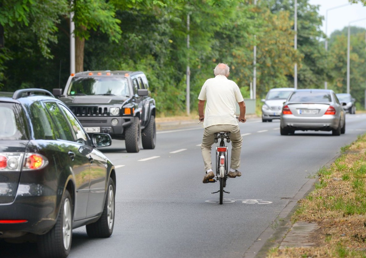 Thema Radwege_ lt_ Rolf Meißner.jpg