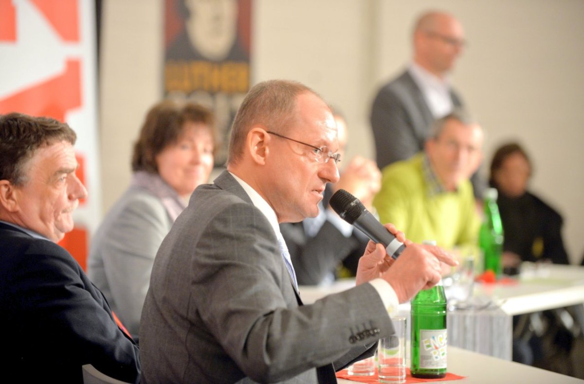 WAZ-Forum mit Verkehrsminister Michael Groschek,.jpg