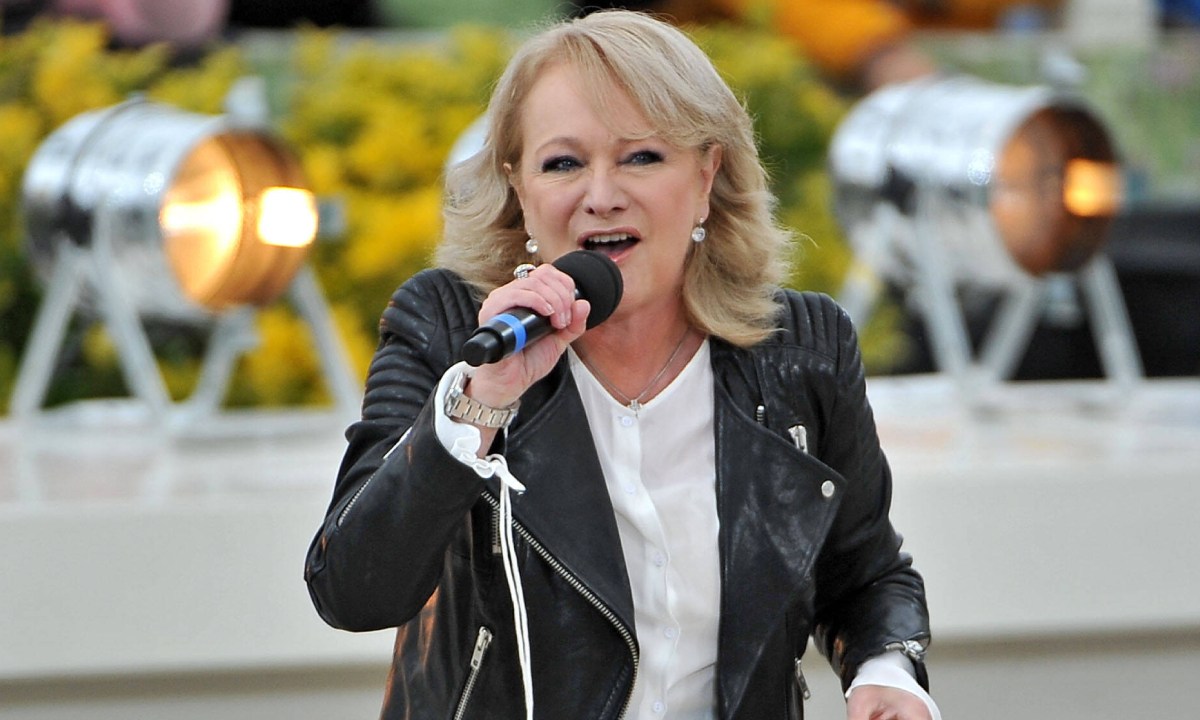 ESC-Star Nicole