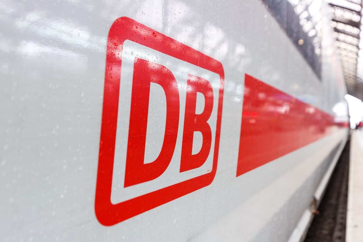 Die Deutsche Bahn und das Land Niedersachsen können sich bei einer Frage nicht einigen. (Symbolbild)