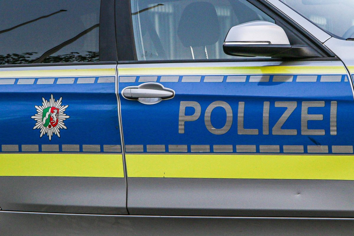 Duisburg Polizei Auto