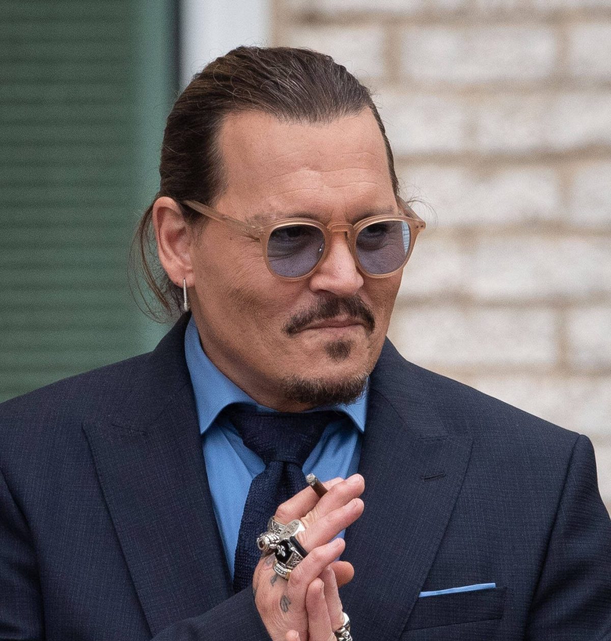 Johnny Depp steht wieder in der Öffentlichkeit