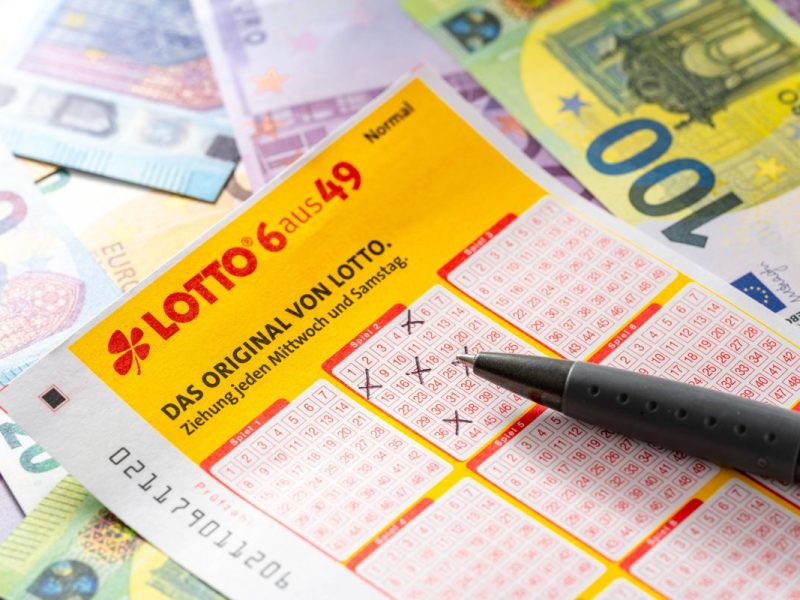Lotto: Frau wird zur Millionärin – doch ihr Mann möchte nichts davon wissen
