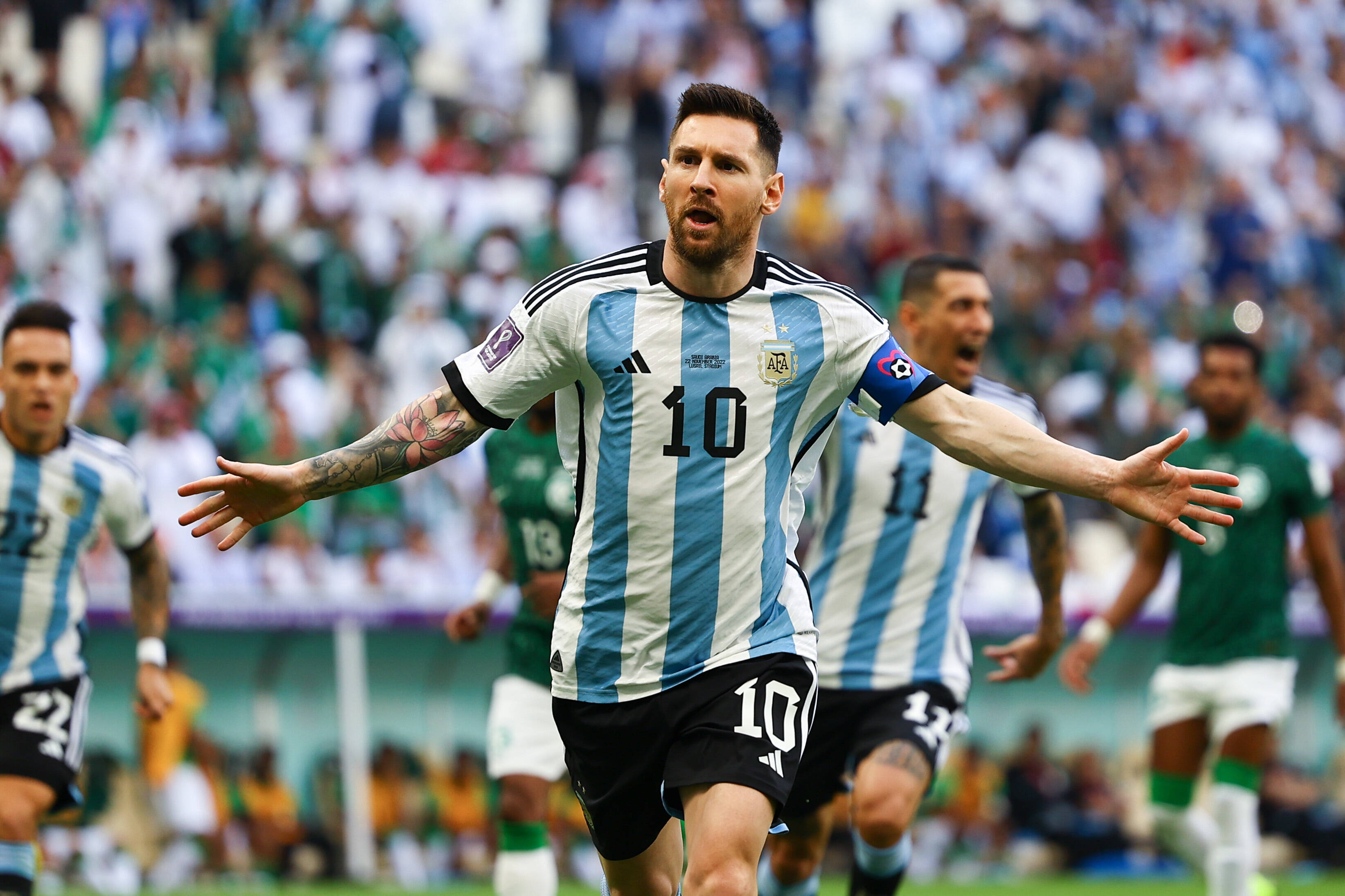 Argentinien - Saudi Arabien Messi trifft! Heißer WM-Kampf entbrannt