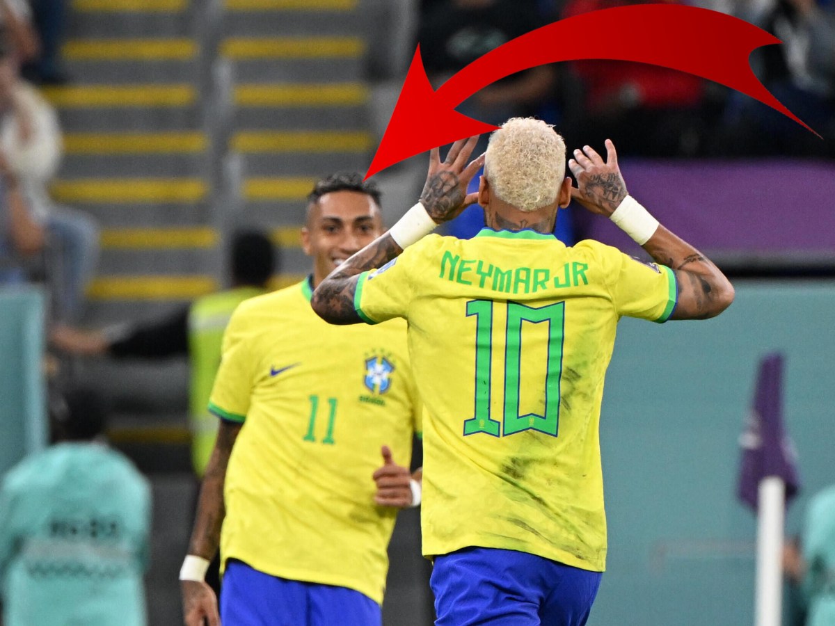 Neymar und Raphinha feiern ein Tor bei Brasilien - Südkorea.