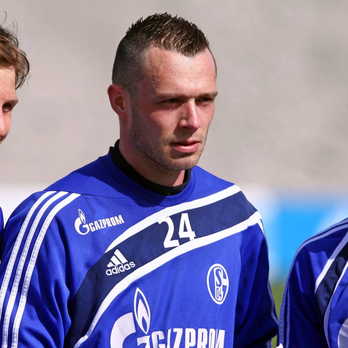 FC Schalke 04: Wiederholt sich Horrorszenario? Ex-Star Pander ist besorgt – „Finde ich bedenklich“