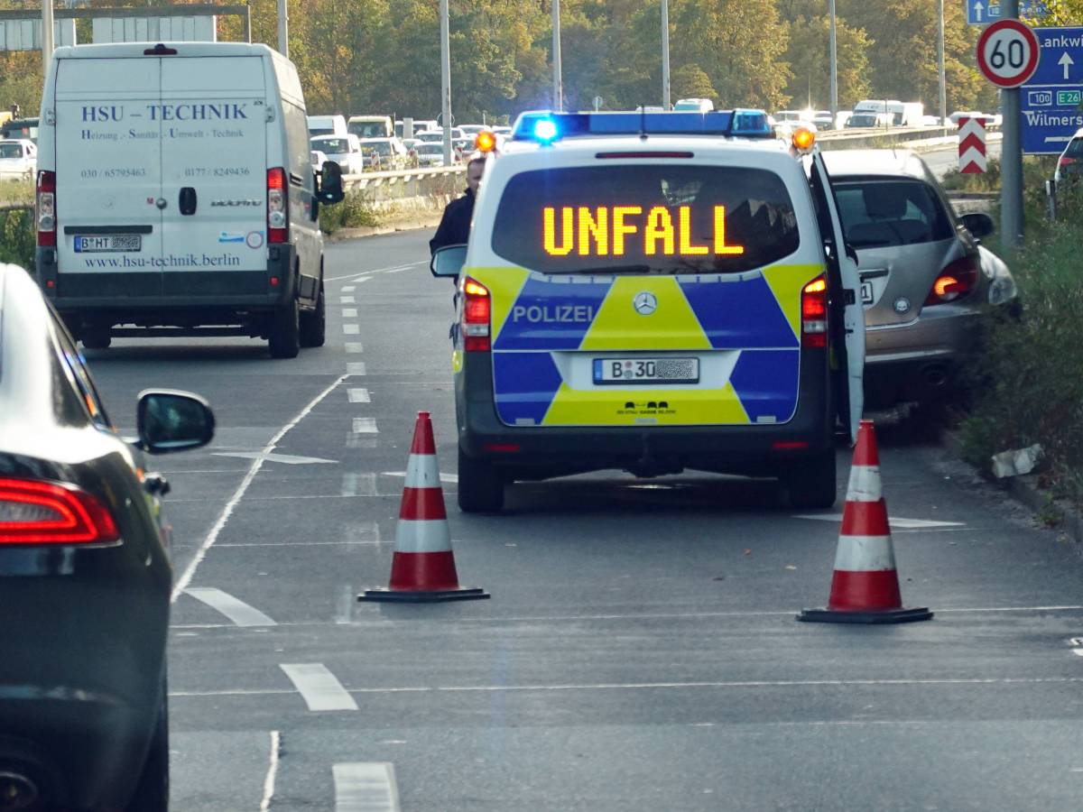 Auf der A44 bei Dortmund hat sich ein schwerer Unfall ereignet (Symbolbild).