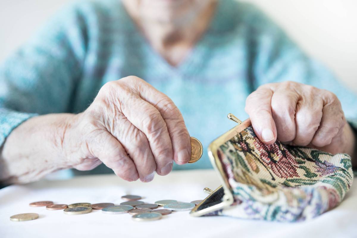 Millionen Frauen erhalten eine Rente unter 1.000 Euro. Ihnen droht eine Altersarmut.