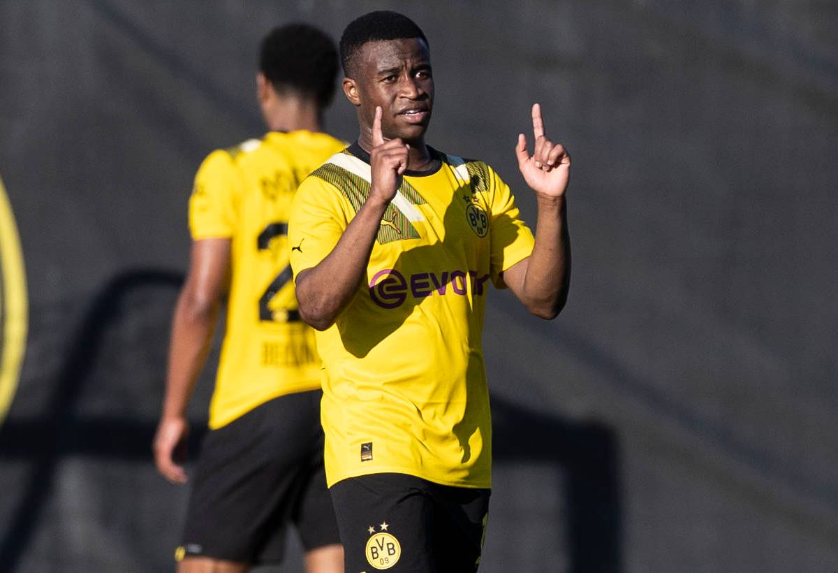 Borussia Dortmund: Entscheidung um Moukoko wohl gefallen.