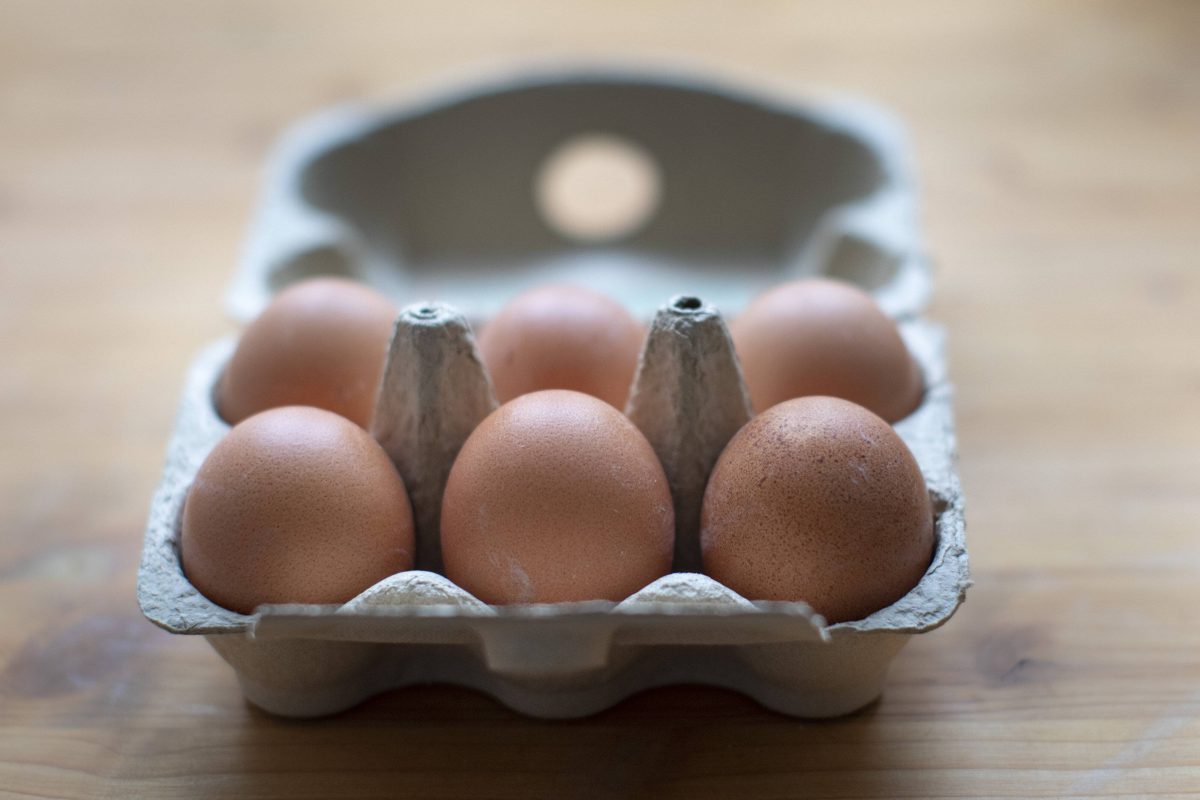 Aldi-Kunden kaufen Eier – als sie den Karton zu Hause öffnen, trauen sie ihren Augen nicht