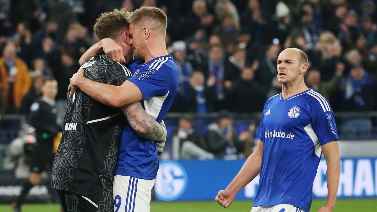 FC Schalke 04: Nach Abpfiff gab es kein Halten mehr.
