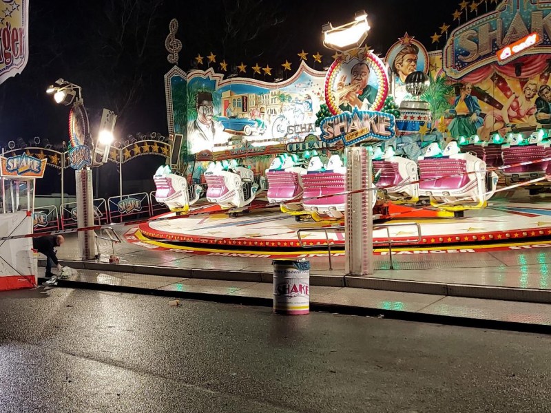 Münster: Familienvater auf Kirmes erstochen ++ Verdächtiger stellt sich