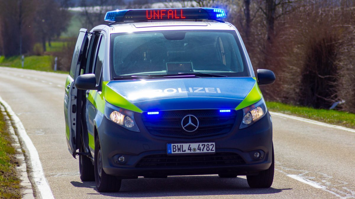 A1 in Richtung Dortmund Unfall Polizei Symbolbild