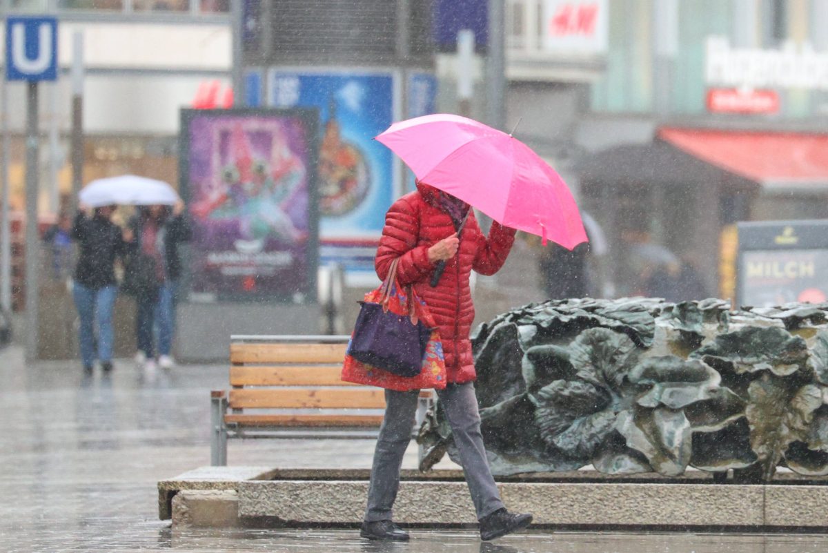 Wetter in NRW bringt schwere Stürme! Wetterdienst ruft Alarmstufe Orange aus