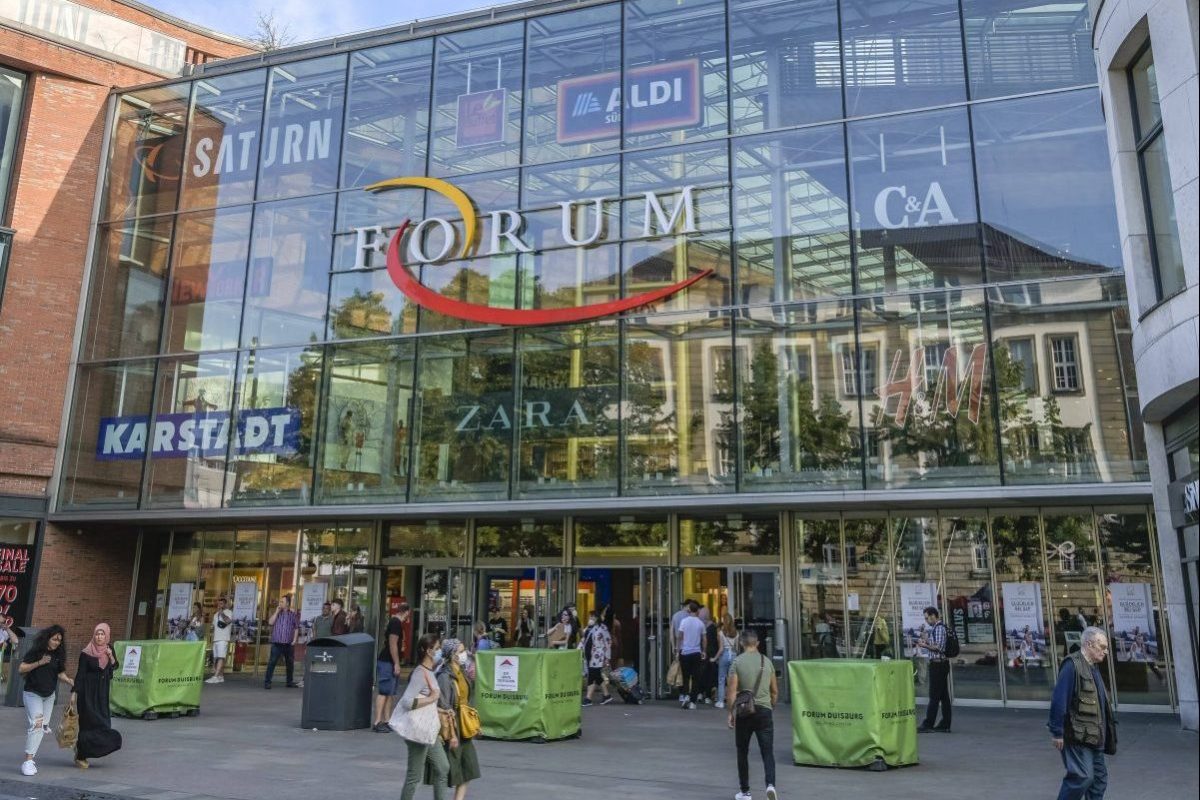 Duisburg Forum von außen