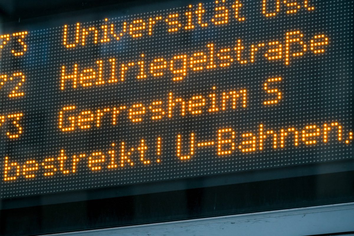 Bahn in NRW Streik Anzeigetafel