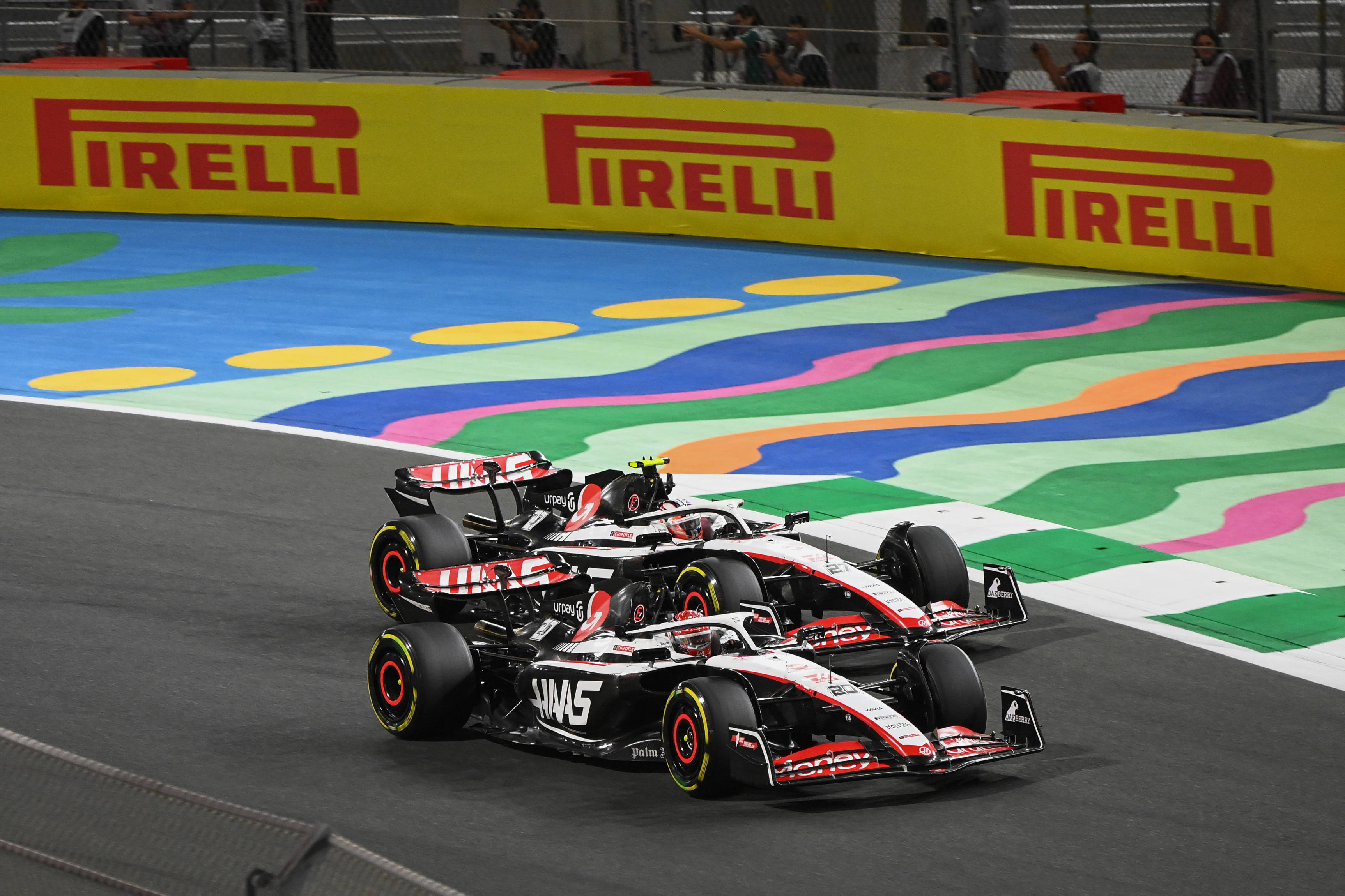 Formel 1 Pirelli-Aus? Große Revolution geplant